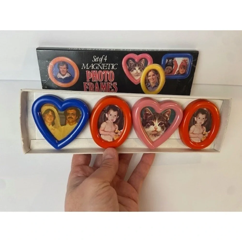 Vintage 1983 WA Stratford Magnetic Photo Frames Set of 4 Heart Oval Retro Decor